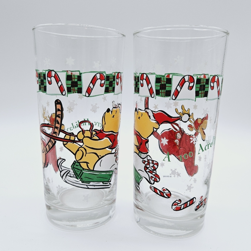 DISNEY | Christmas holiday Pooh Bear & Tigger candy cane sleigh set of 2 glasses - Picture 3 of 7